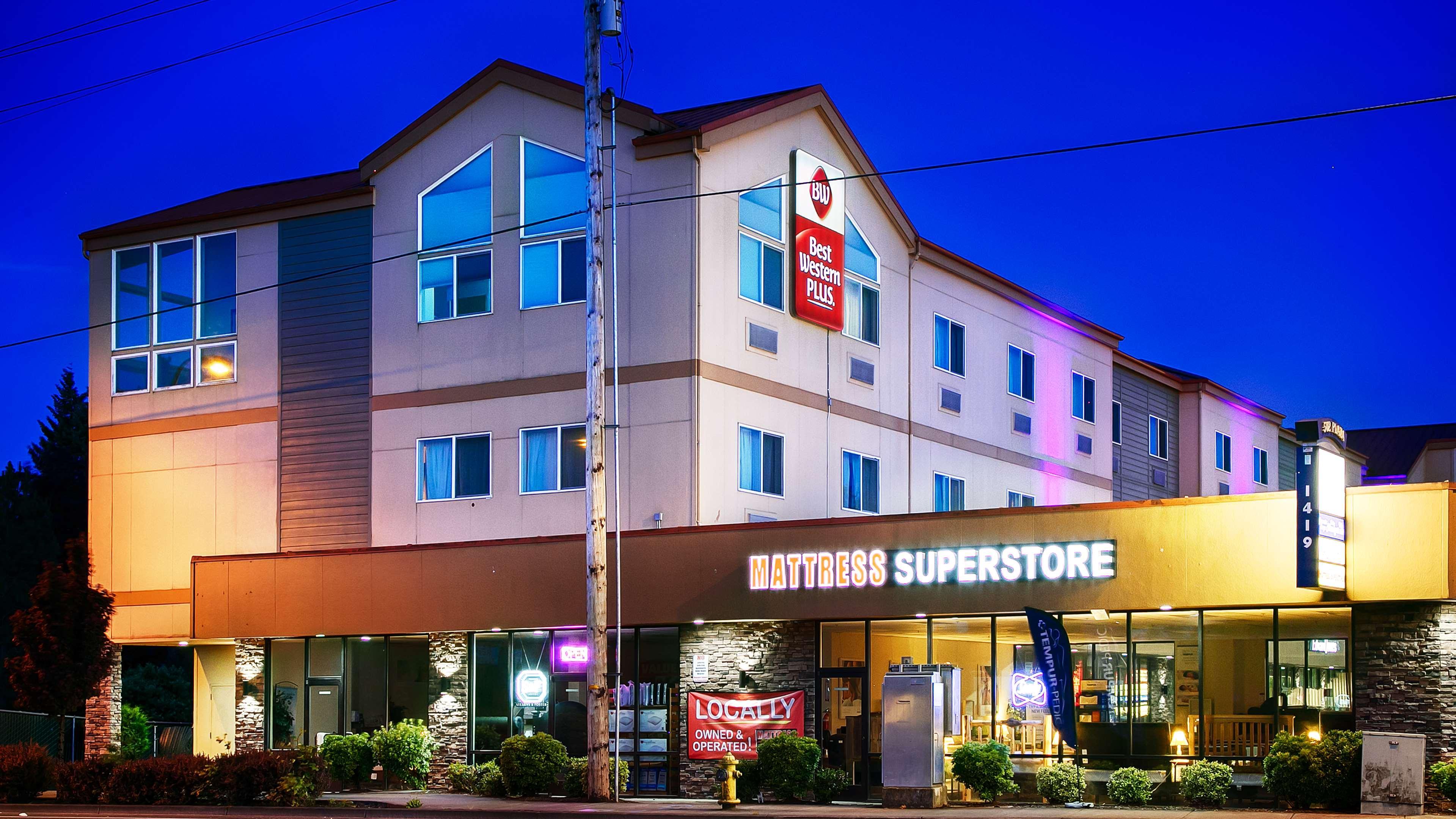 Best Western Plus Battleground Inn & Suites Battle Ground Exterior foto